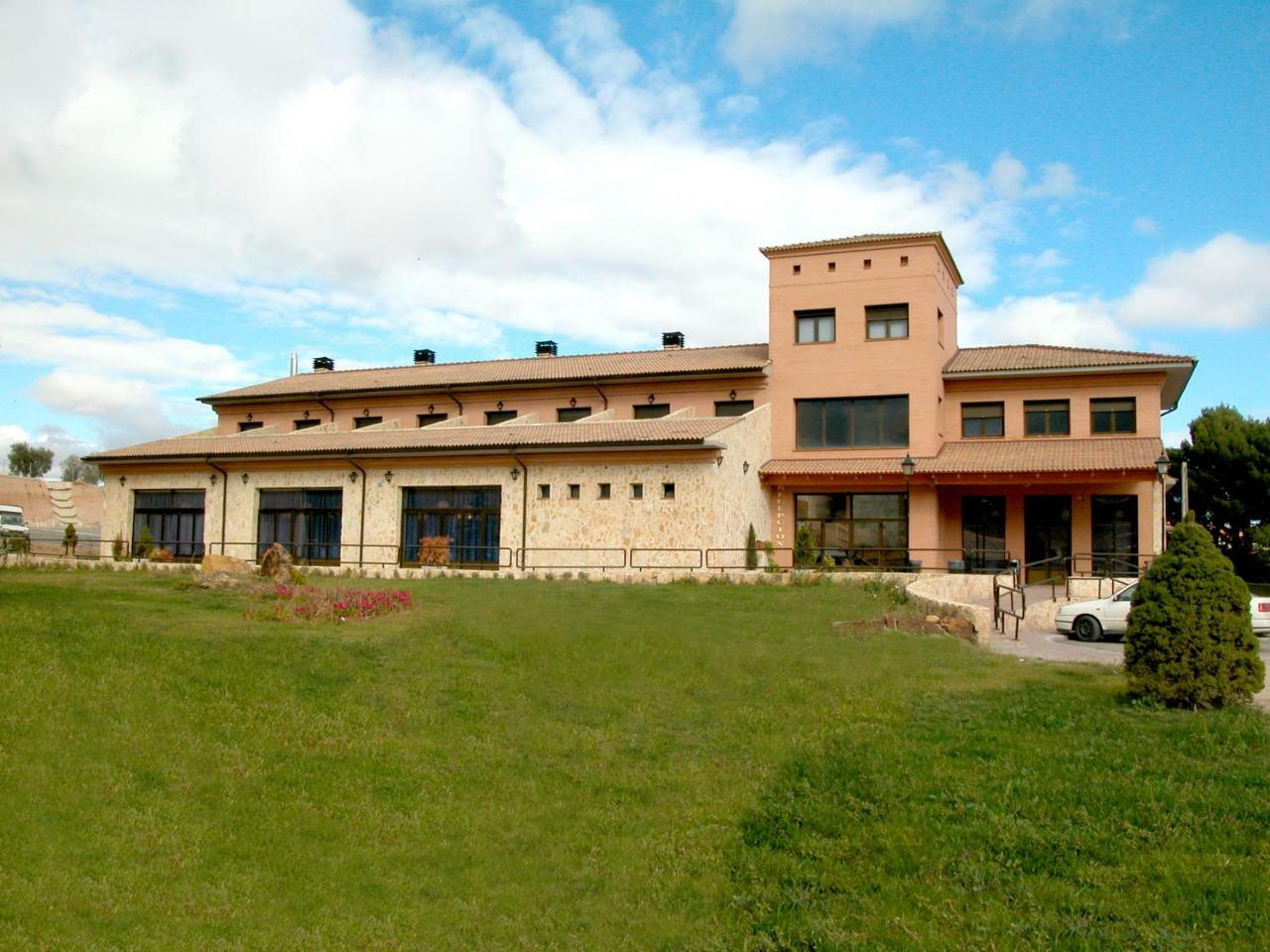 Hotel Villa De Estercuel Exterior photo