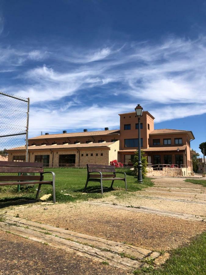 Hotel Villa De Estercuel Exterior photo